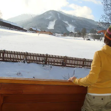 Sporthof فندق سخلادميخ